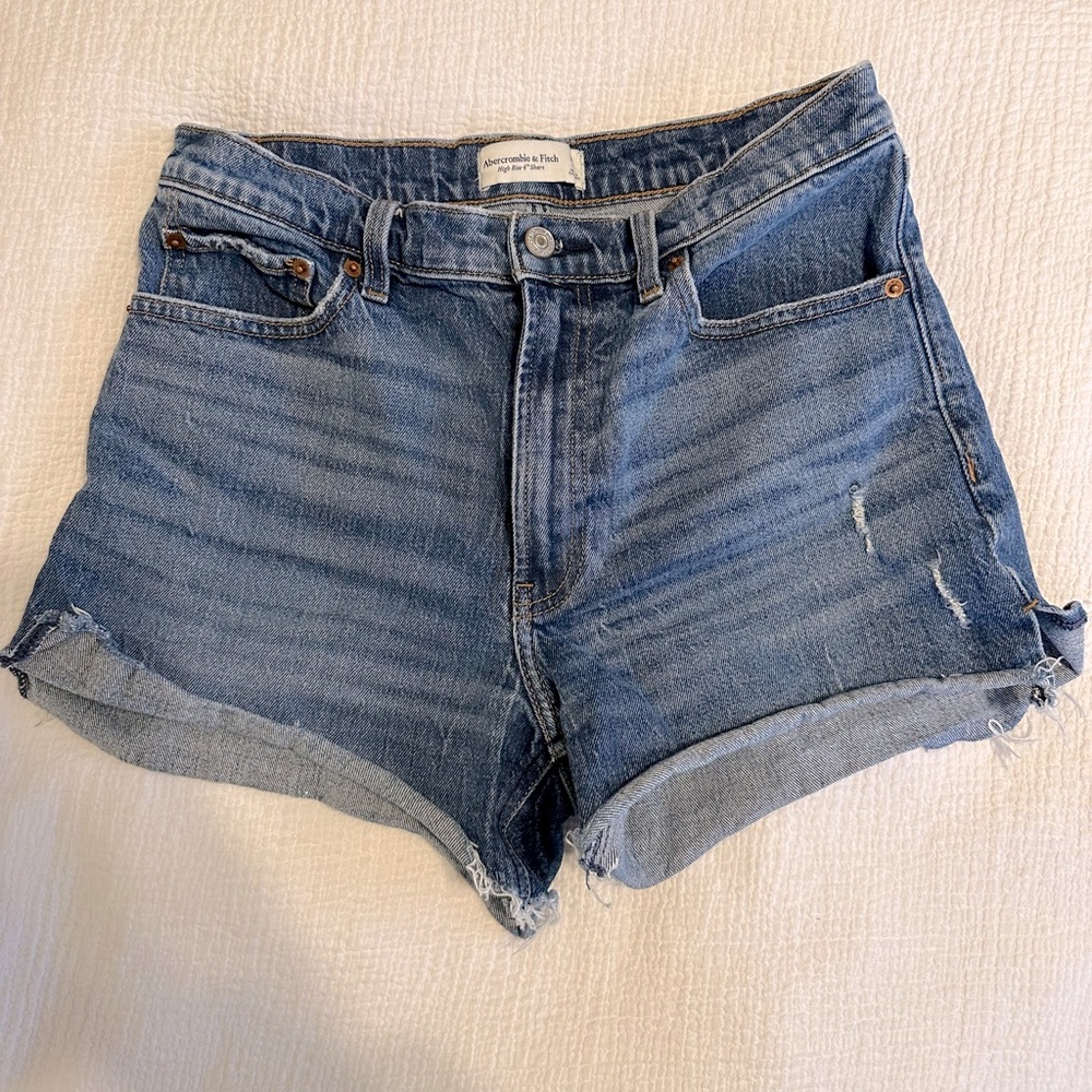 A&F High Rise 4 inch Mom Shorts